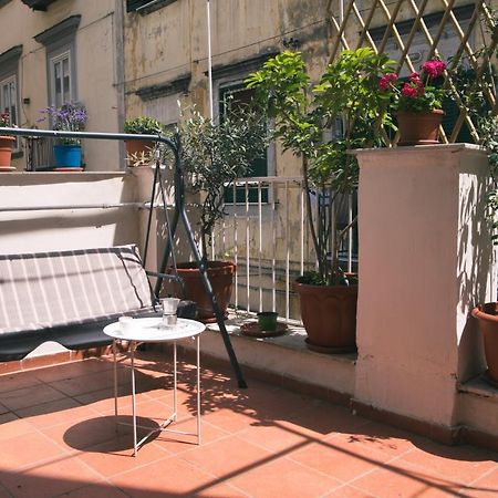 La Casa Del Nespolo, 2 Terrazzi E 2 Bagni In Centro Διαμέρισμα Νάπολη Εξωτερικό φωτογραφία