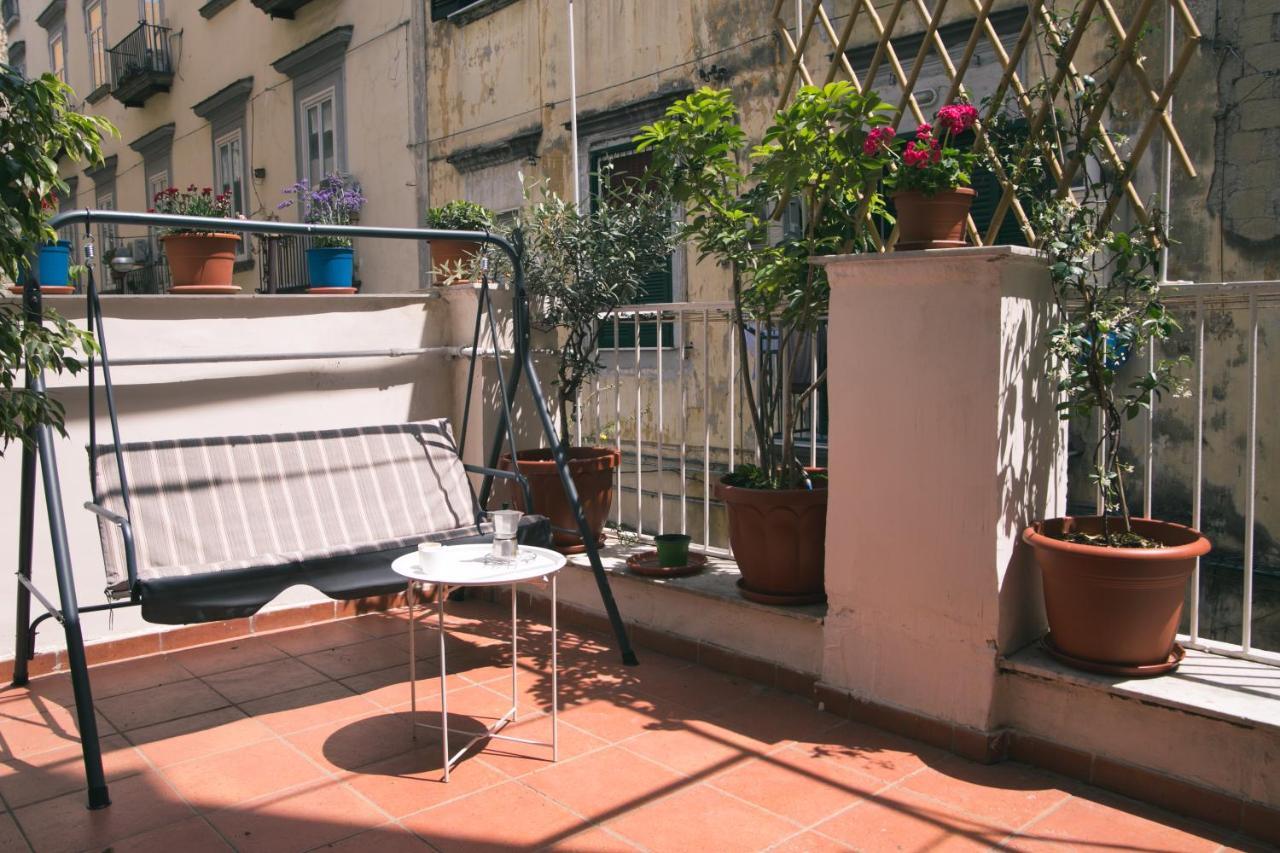 La Casa Del Nespolo, 2 Terrazzi E 2 Bagni In Centro Διαμέρισμα Νάπολη Εξωτερικό φωτογραφία