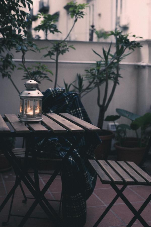 La Casa Del Nespolo, 2 Terrazzi E 2 Bagni In Centro Διαμέρισμα Νάπολη Εξωτερικό φωτογραφία