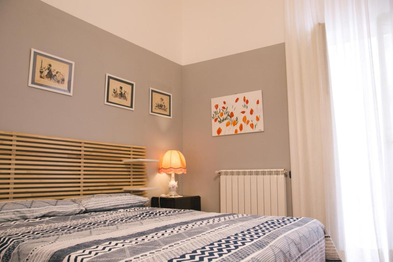 La Casa Del Nespolo, 2 Terrazzi E 2 Bagni In Centro Διαμέρισμα Νάπολη Εξωτερικό φωτογραφία