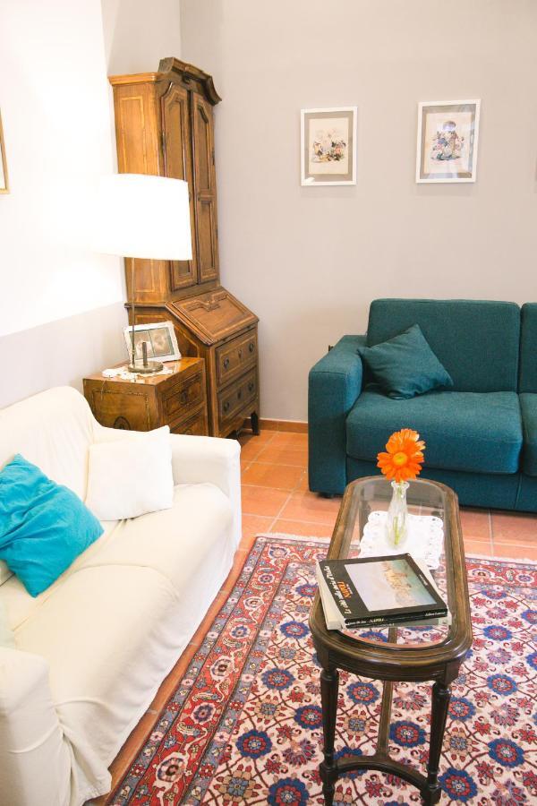 La Casa Del Nespolo, 2 Terrazzi E 2 Bagni In Centro Διαμέρισμα Νάπολη Εξωτερικό φωτογραφία