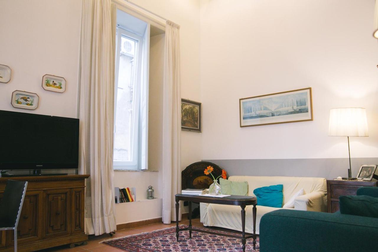 La Casa Del Nespolo, 2 Terrazzi E 2 Bagni In Centro Διαμέρισμα Νάπολη Εξωτερικό φωτογραφία