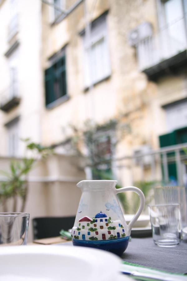La Casa Del Nespolo, 2 Terrazzi E 2 Bagni In Centro Διαμέρισμα Νάπολη Εξωτερικό φωτογραφία